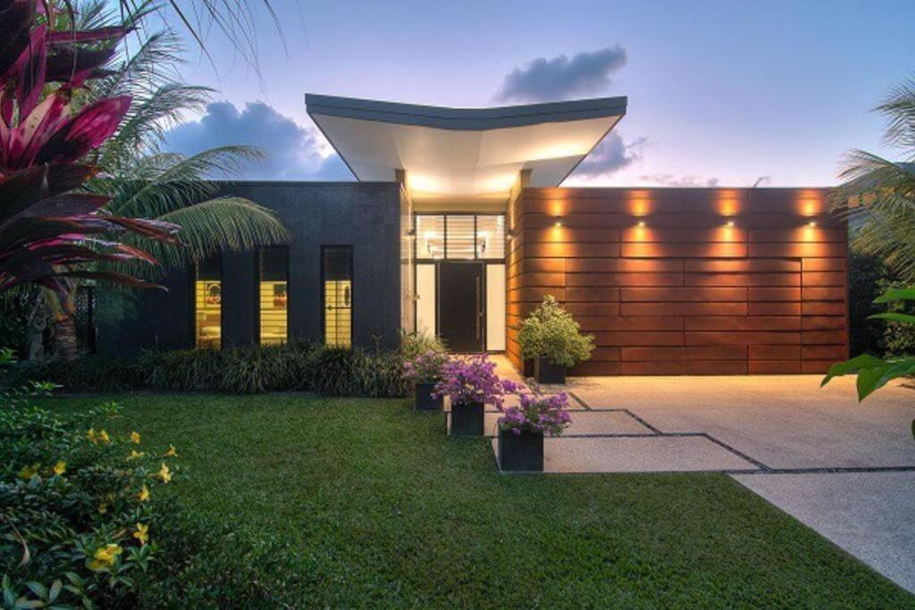 Tranquility By The Lake - Luxury Home Port Douglas Exterior foto